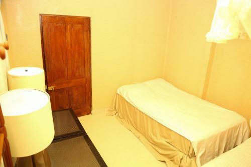 Hostal Dinora Holiday Bungalow