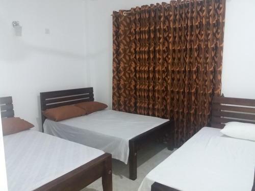 Kumudu Holiday Home