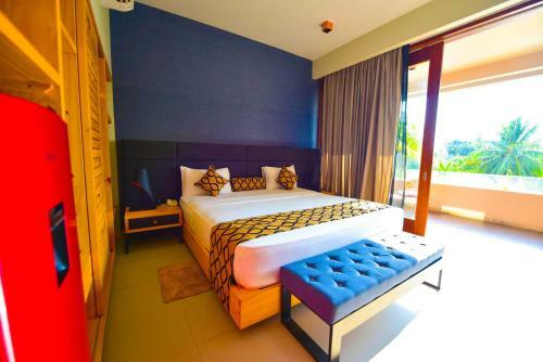 Hotel Ballena Regency