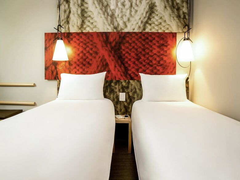 Hotel Ibis Poznan Centrum