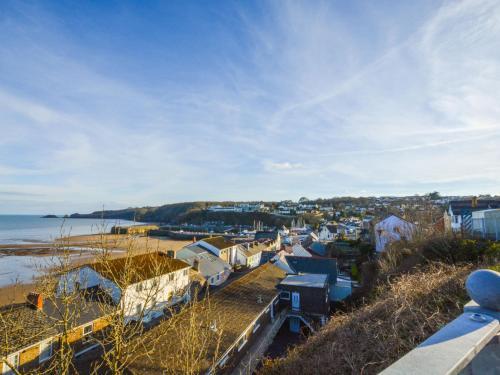 Luxury Apartment In Saundersfoot With Balcony