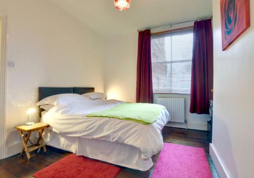 Dunstan Garden Apartment