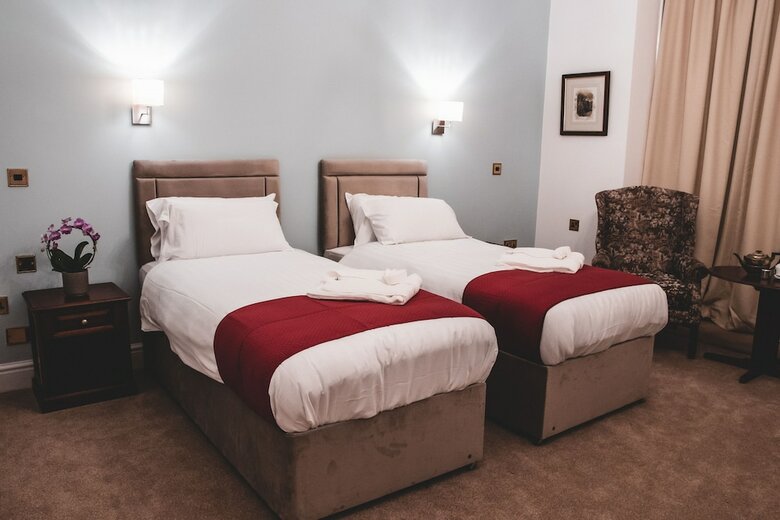 Keppels Head Hotel