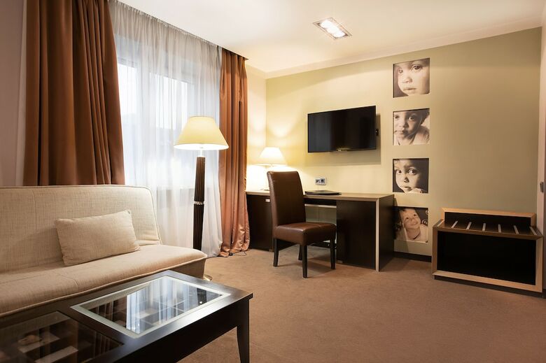 Premier Hotel Cosmopolit