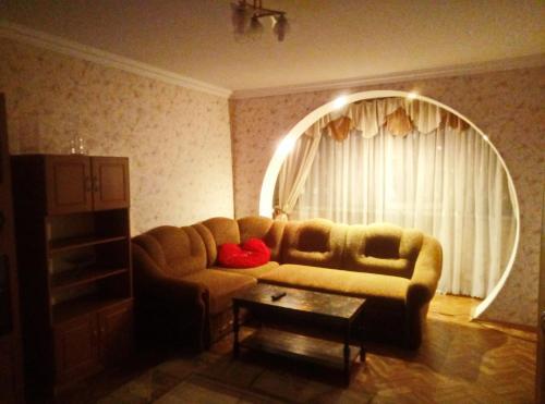 Apartment On Dmytrivska Street 2