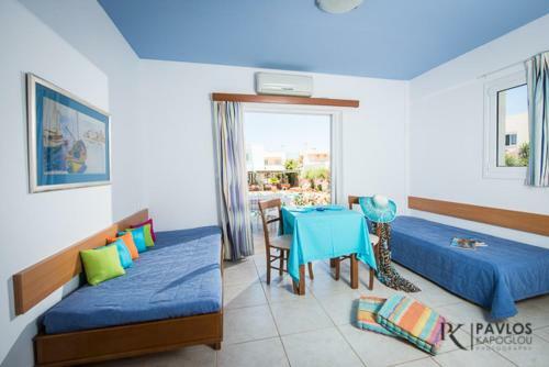 Mari Apartments