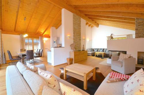 Chalet 4 "edelweiss" By Alpen Apartments