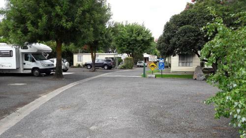 Pinewood Caravan Park
