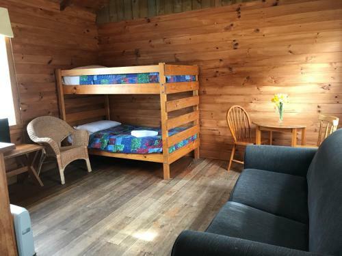 Somerset Beachside Cabin And Caravan Park