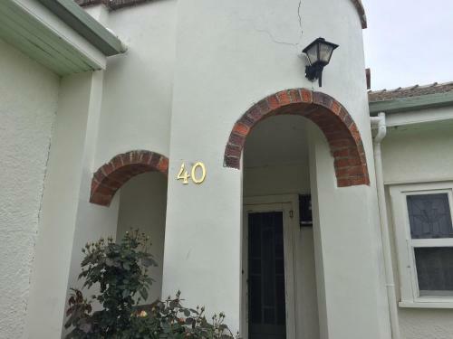 Bed & Breakfast Art Deco Cottage