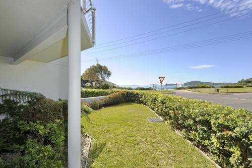 Boulder Bay Rd 2/2 - Fingal Bay