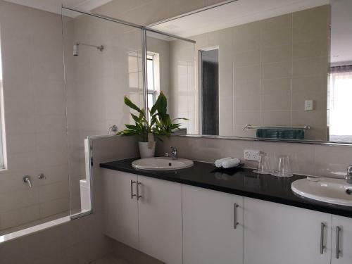 Alkimos Beach Retreat