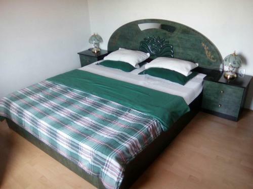 Hostal Apartment Paradise Enver