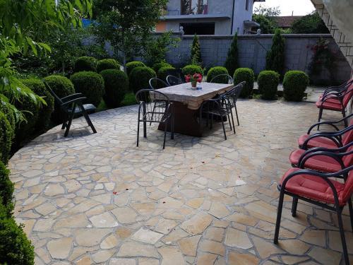 Hostal Apartment Paradise Enver