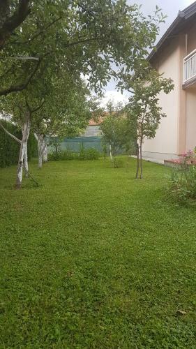 Villa Holiday Home Mirza
