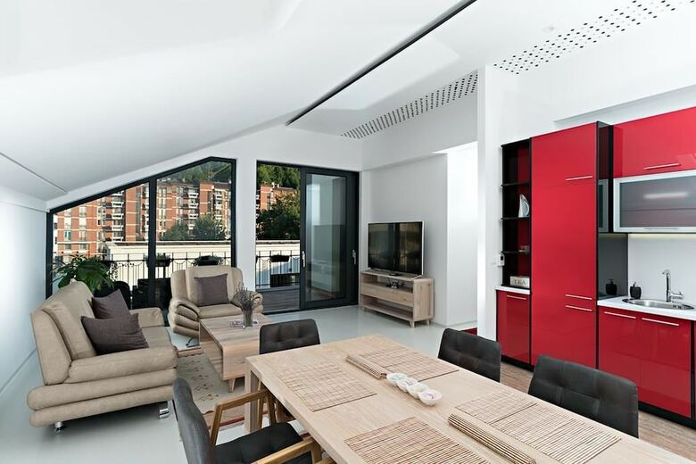 Ba Apartments