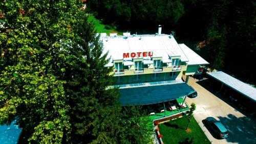 Motel Maksumi?