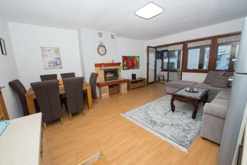 Apartment Hobbit - Bjela?nica