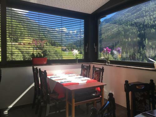 Qi-lin Hotel Restaurant