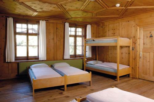 Sta-maria Youth Hostel