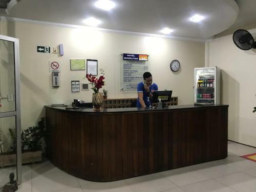 Hotel Mon�litos