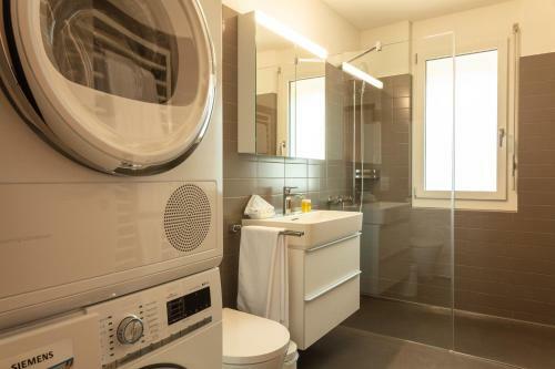 Ema House Serviced Apartments Superior Downtown