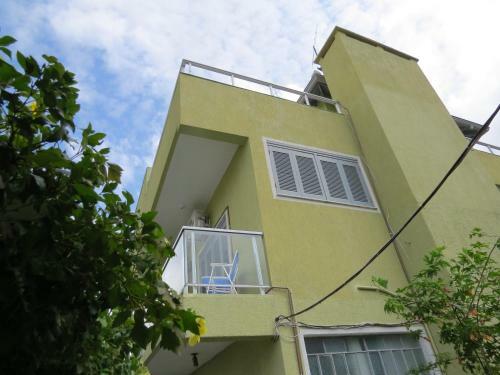 Hostal Residencial E Pousada 663