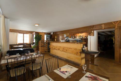 Hotel H�tel Des Haud�res