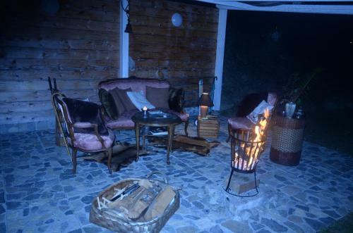 Hostal Loyehill Chalet - Swiss Alps Escape