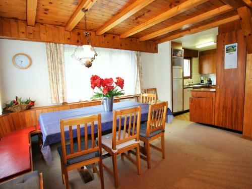 Spacious Chalet Near Forest In Randogne