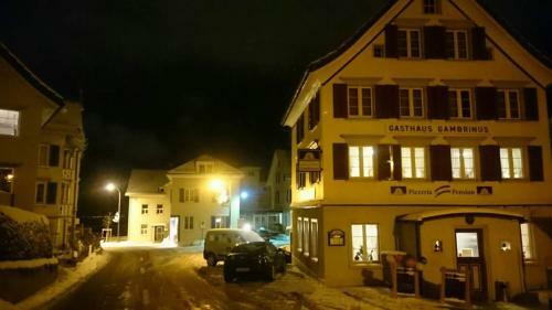 Hostal Pizzeria-pension Gambrinus