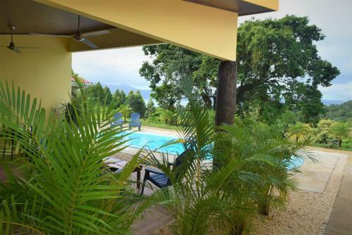 Hotel Lakegardens & Ecotours