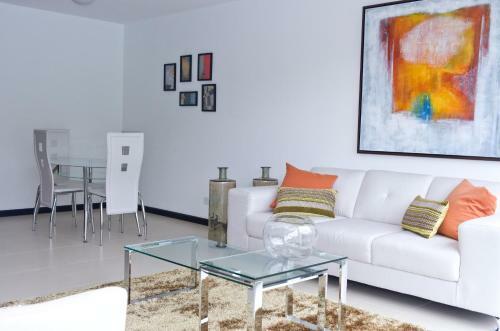 Modern 3 Bedroom Apartment
