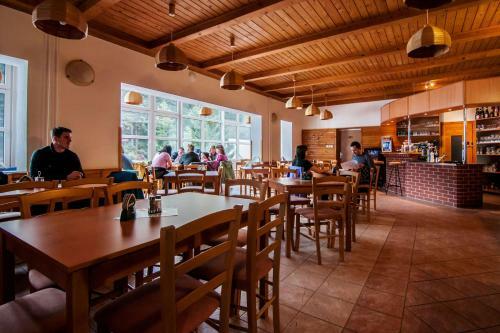 Hostal Chata Z�ti?�