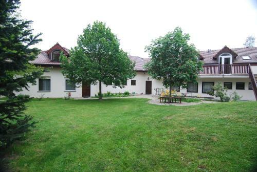 Hostal Ivanek Guest House