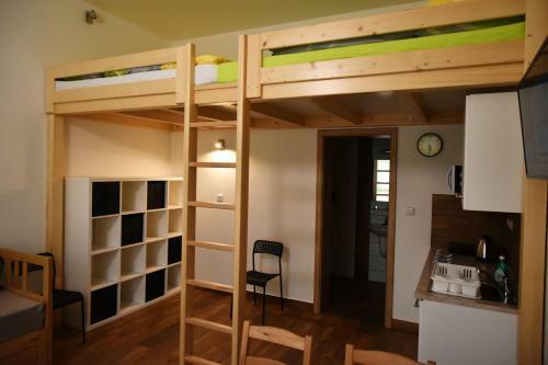 Hostal Penzion U Huj?�k?