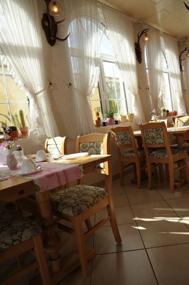 Hotel Schlosshof