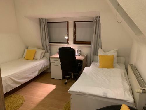 Hostal Restaurant & Pension Peking