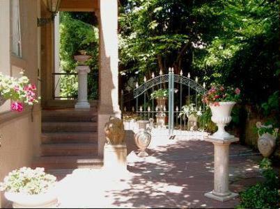 Hostal Bastgen Bed & Breakfast