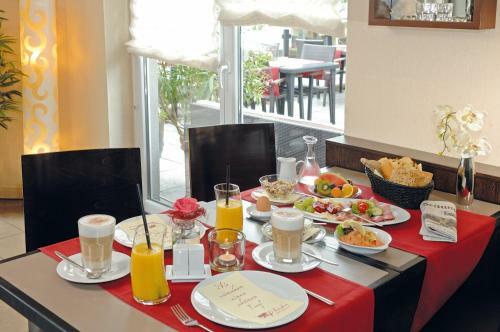 Hostal Hotel & Restaurant 4 Winden