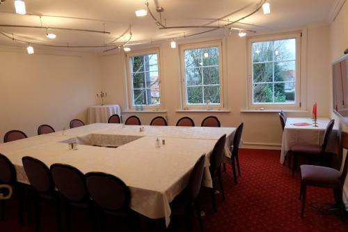 Hostal Hotel Zum Wei�en Ro�