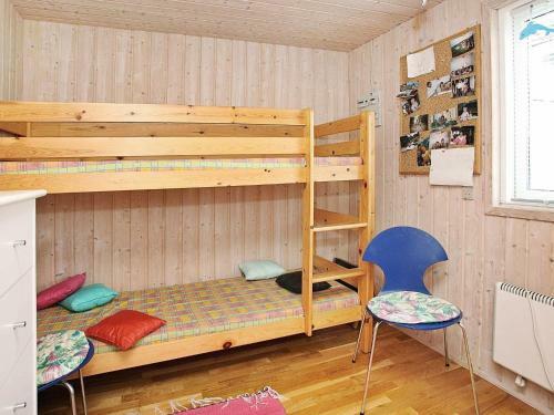 Three-bedroom Holiday Home In Roslev 15