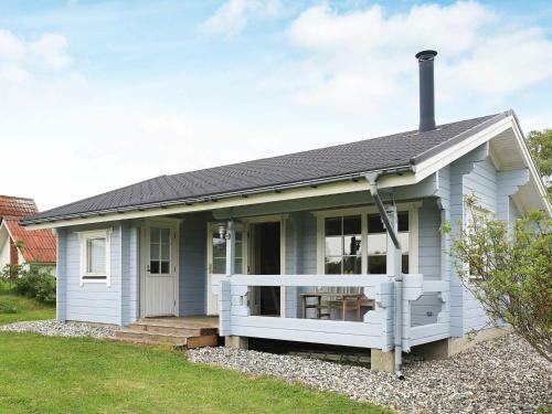 Two-bedroom Holiday Home In Roslev 7