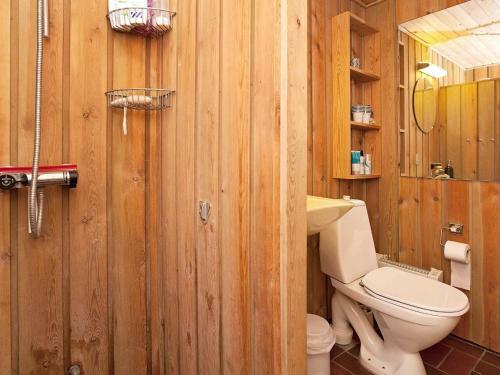 Three-bedroom Holiday Home In Glesborg 57