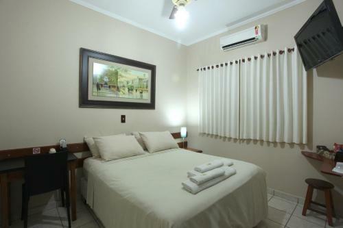 Candeias Hotel