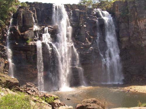 Hostal Salto Corumb� Hotel Camping Clube