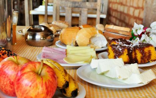 Hostal Salto Corumb� Hotel Camping Clube