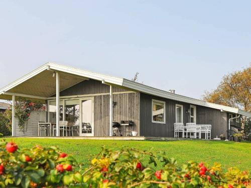 Three-bedroom Holiday Home In Ebberup 2