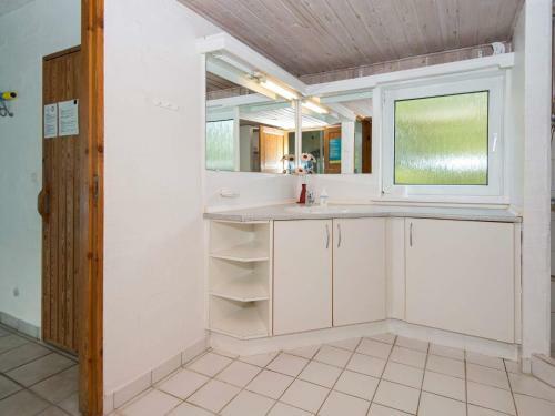 Five-bedroom Holiday Home In Bl�vand 12
