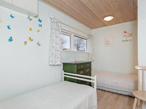 Two-bedroom Holiday Home In Hals 6